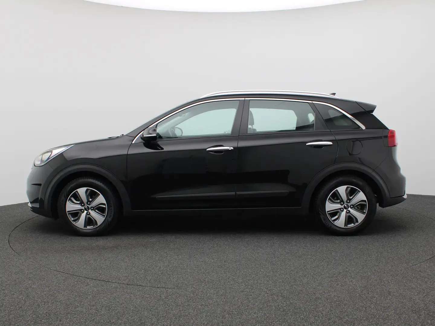 Kia Niro 1.6 GDi Hybrid DynamicLine 141PK DCT6 Achteruitrij Schwarz - 2
