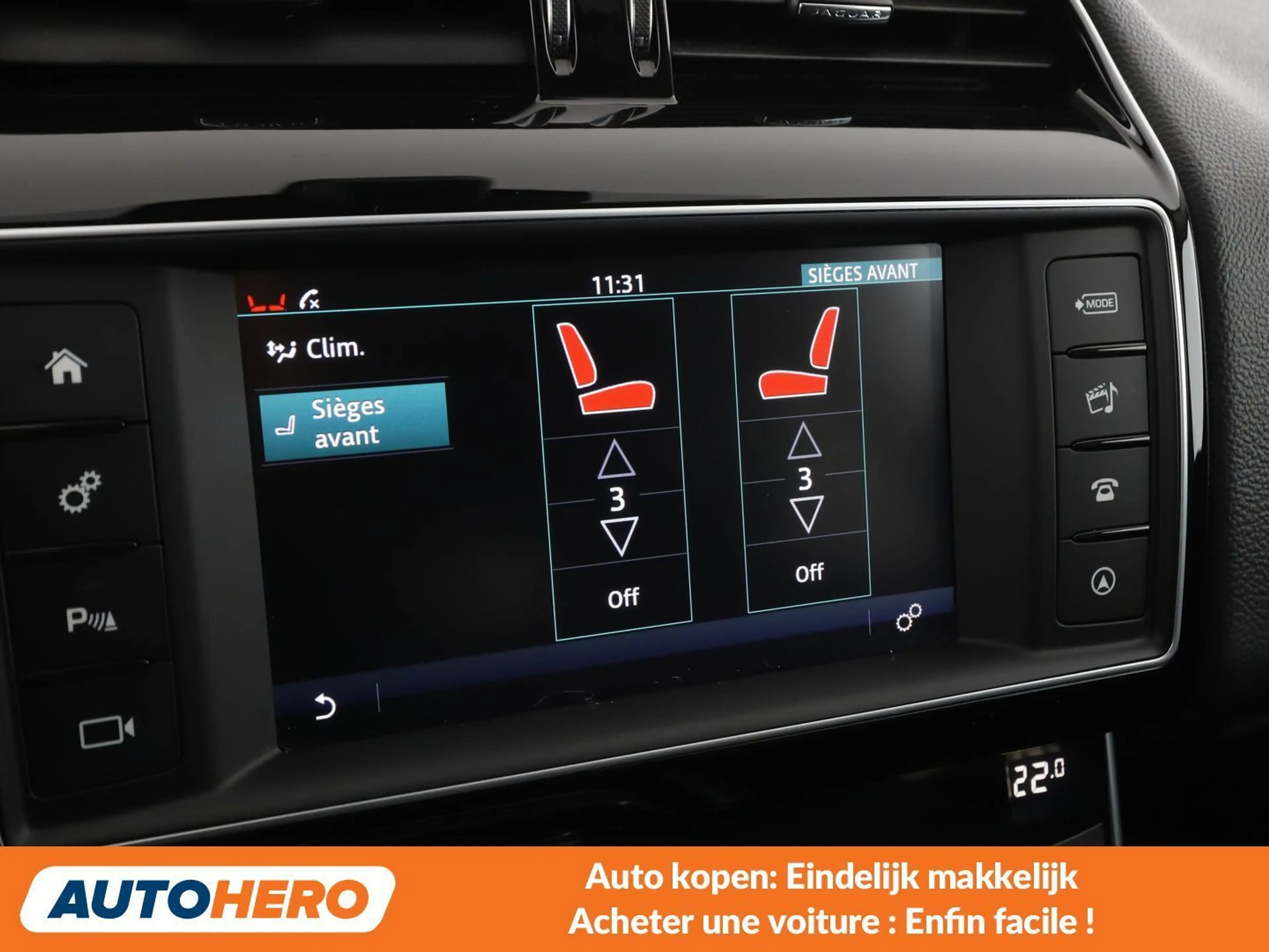 Jaguar XE 20d Prestige — photo 14