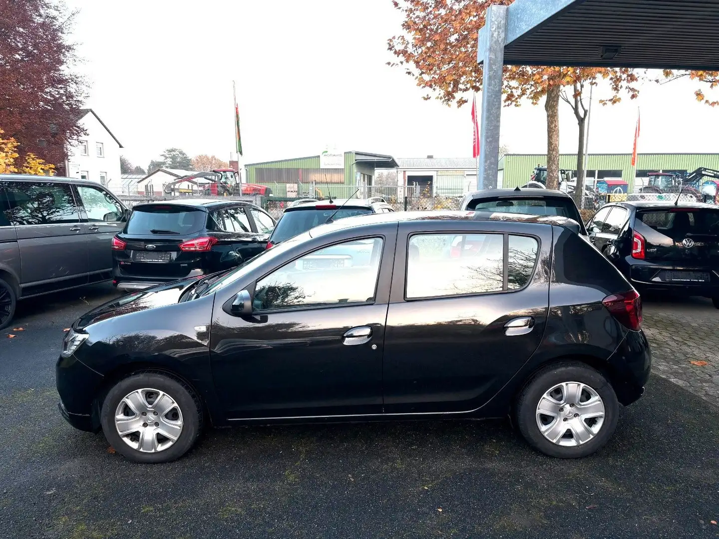 Dacia Sandero II Comfort **NAVI**KLIMAAUT.**TEMPOMAT** Schwarz - 2