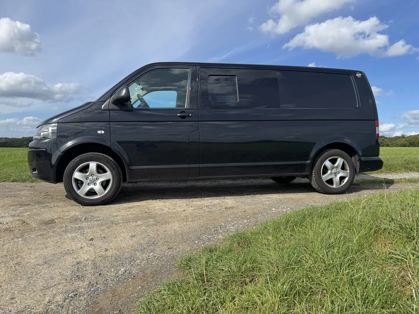 Volkswagen T5 2.0TDI 6Gang Schalter, Camper (Lkw Zulassung) Schwarz - 2
