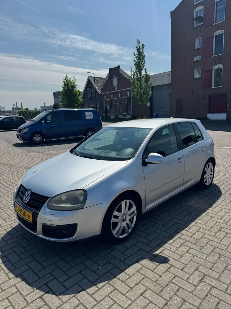 Volkswagen Golf 1.4 TSI GT Sport - bj2009-122pk- recent onderhoud Zilver - 2