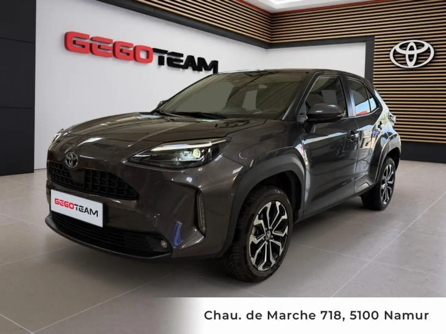 Toyota Yaris Cross Dynamic Plus Zwart - 1