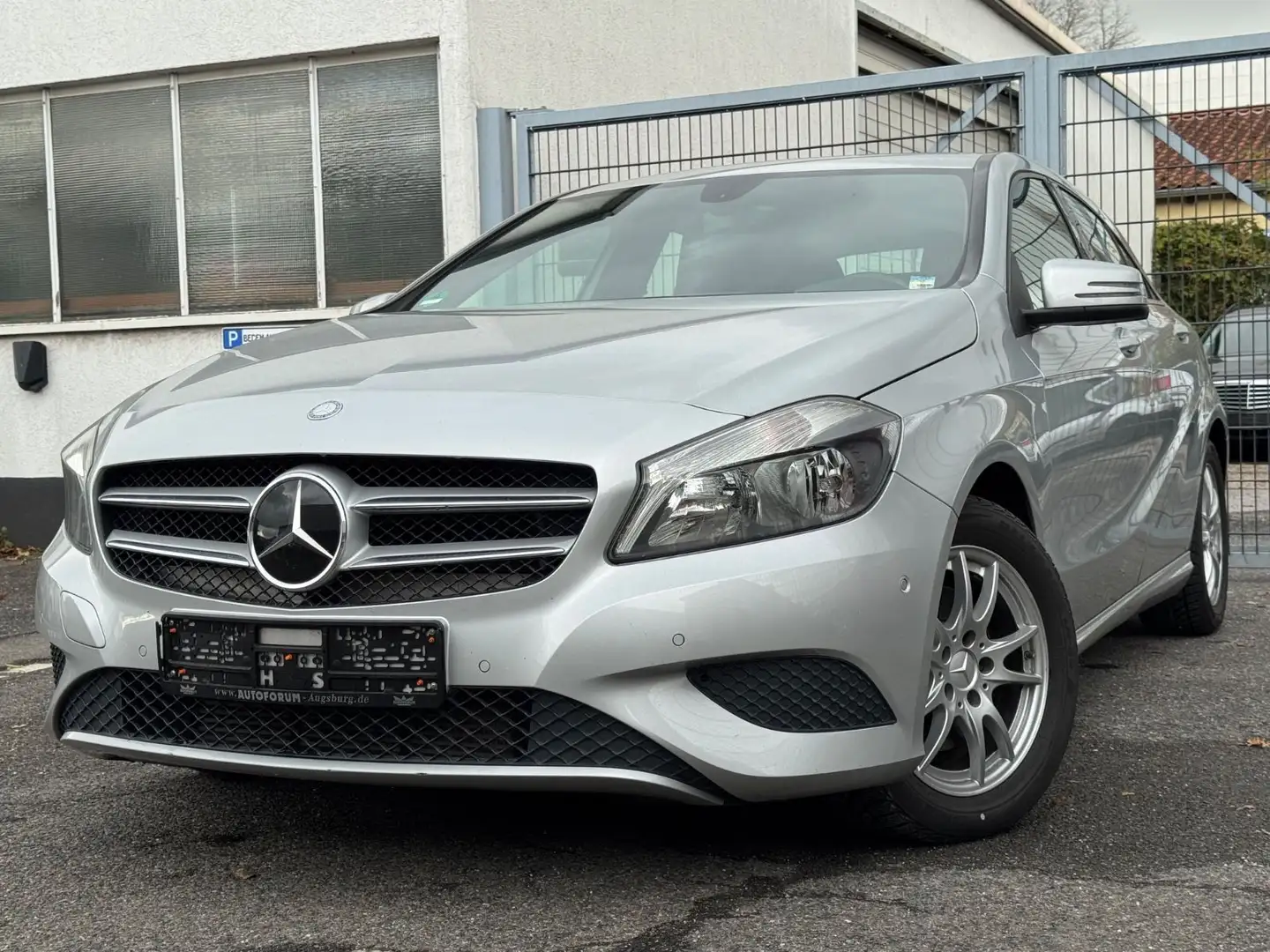 Mercedes-Benz A 180 BlueEfficiency*8Fach Bereift*Automatik*PDC Argent - 2