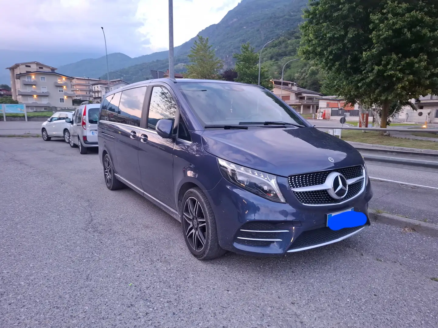 Mercedes-Benz V Classe V - W447  Extralong 250 d Sport 4matic auto Blau - 1