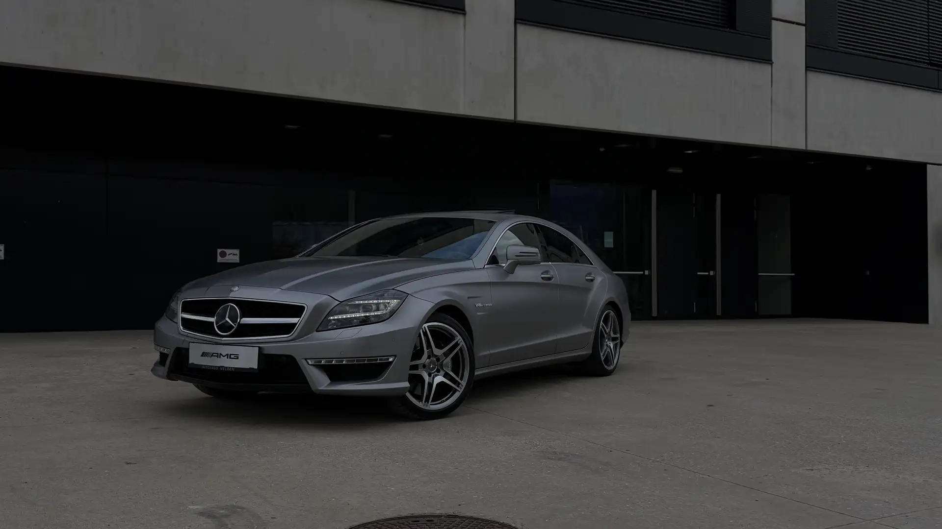 Mercedes-Benz CLS 63 AMG Allanitgrau - Leder/Mikrofaser Schwarz - 2