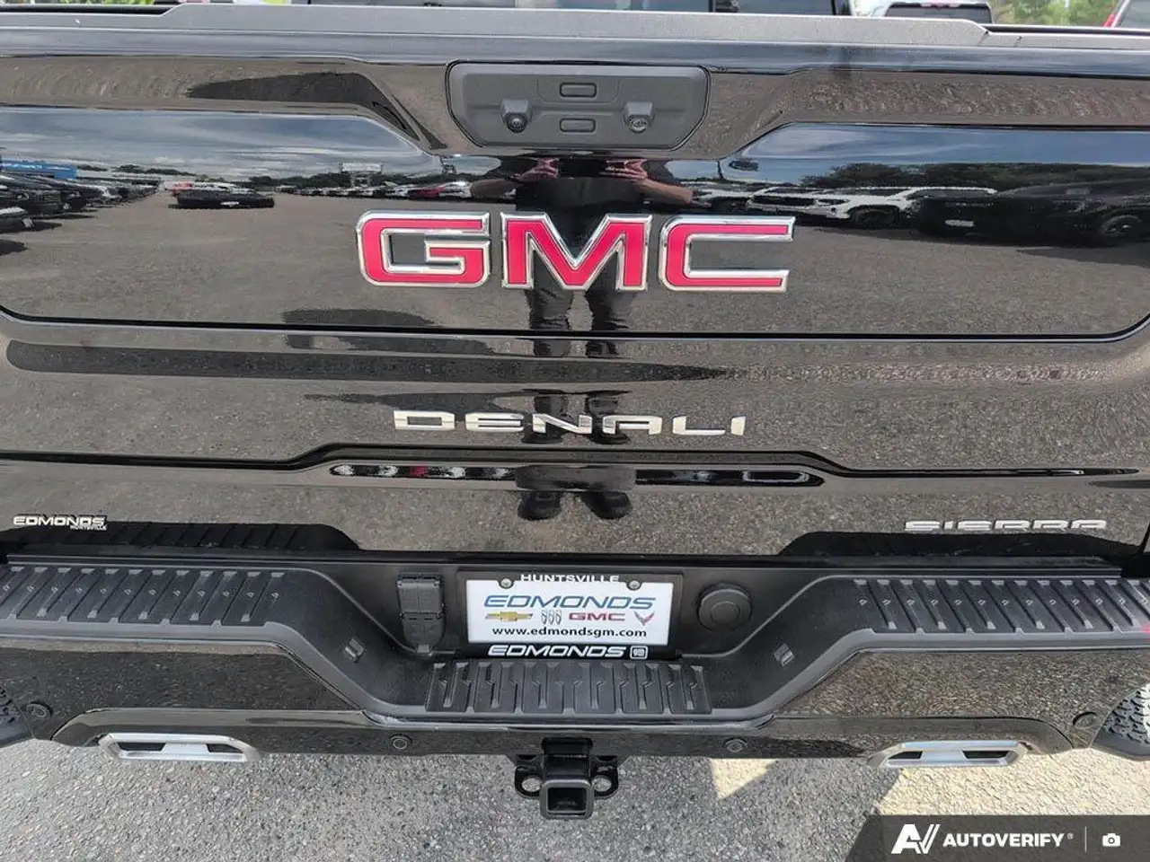 GMC Sierra 1500 снимка GMC Sierra 1500