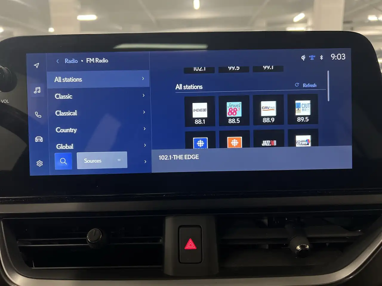 Lexus UX снимка Lexus UX