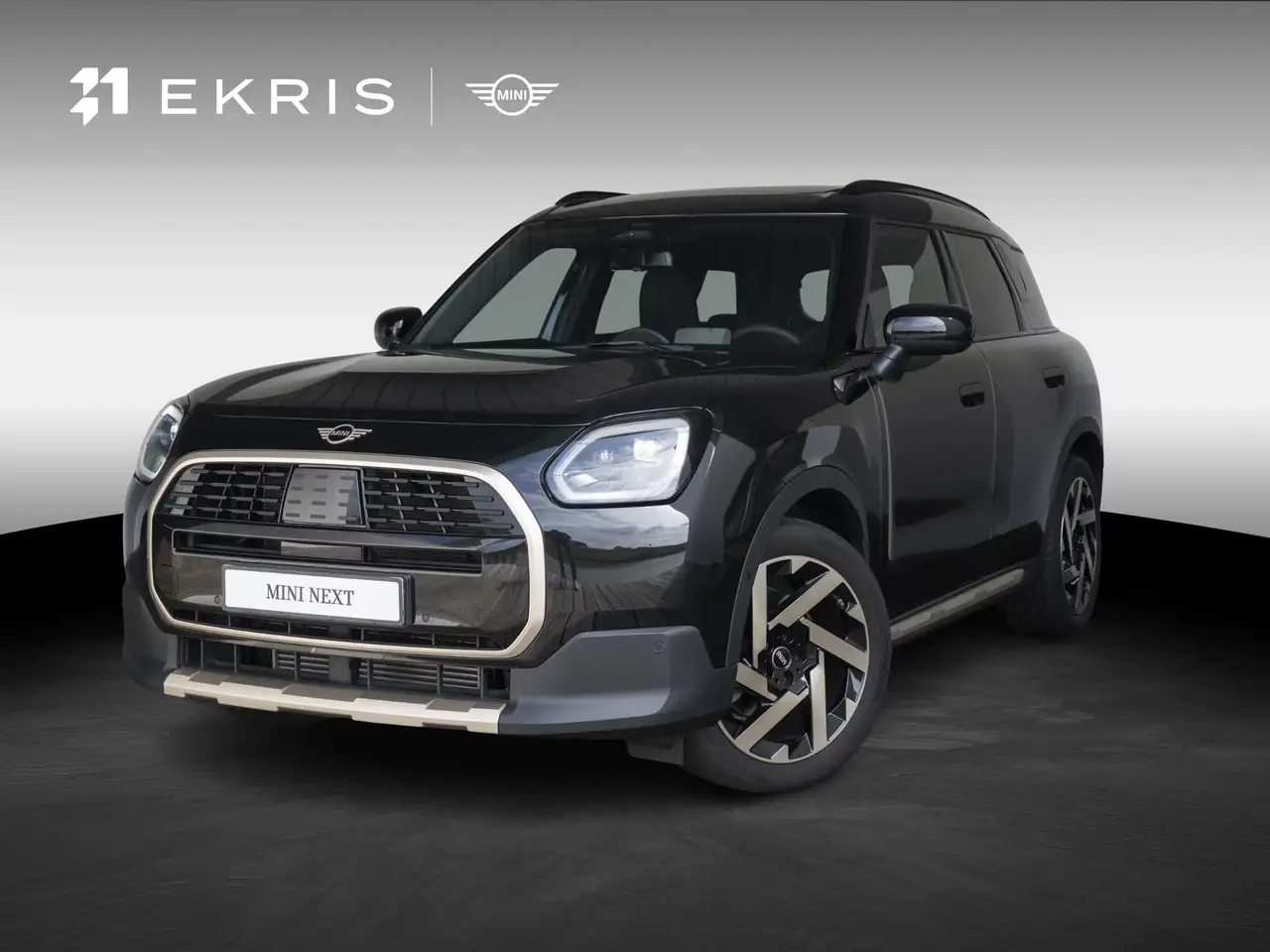 MINI Countryman C Favoured | M-pakket | Panoramadak | Harman-Kardon — photo 1 of 40