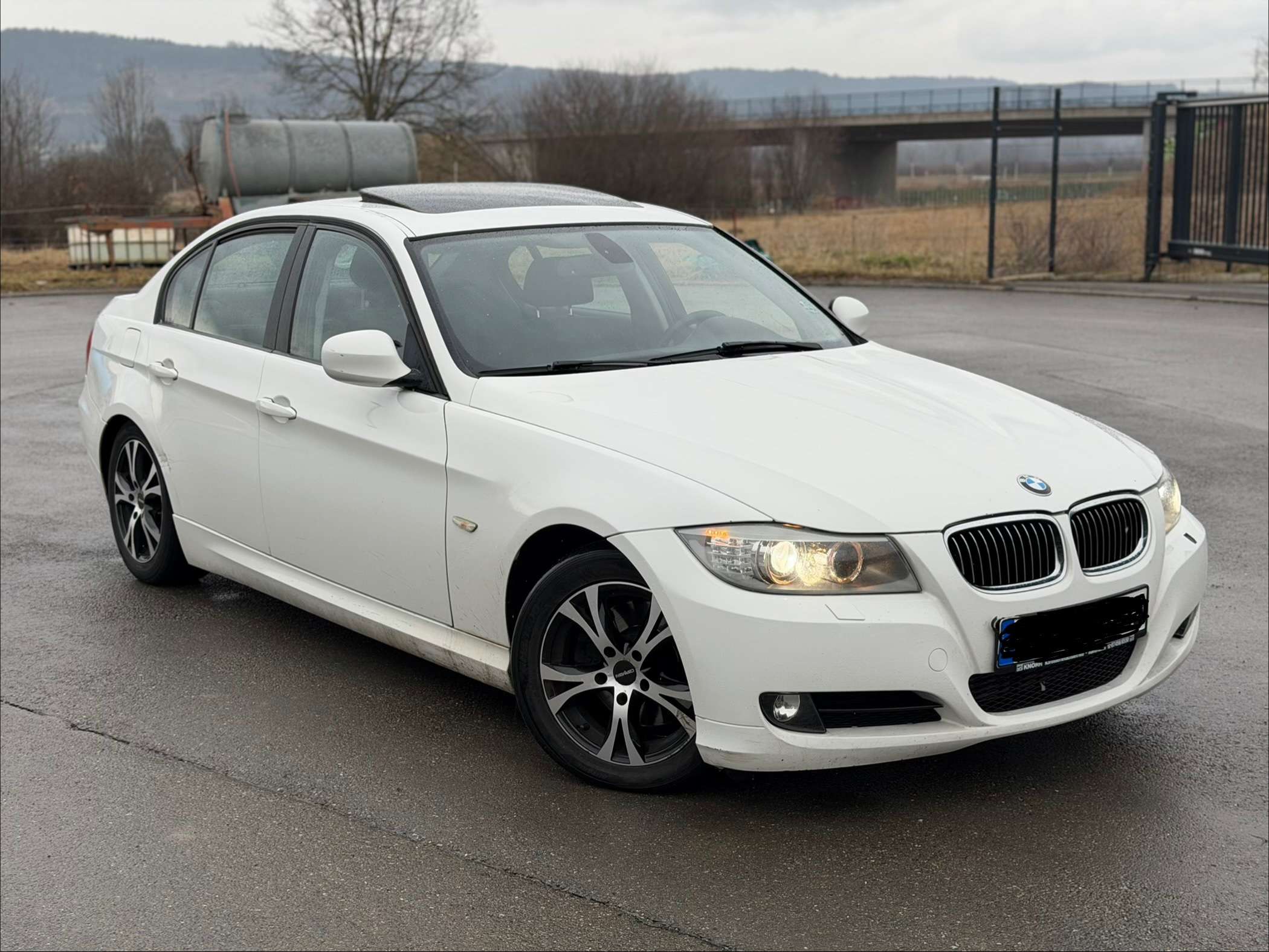 Second hand Bmw 3 Series 320