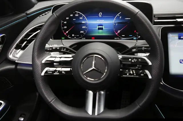 Mercedes-Benz E-Class view 13