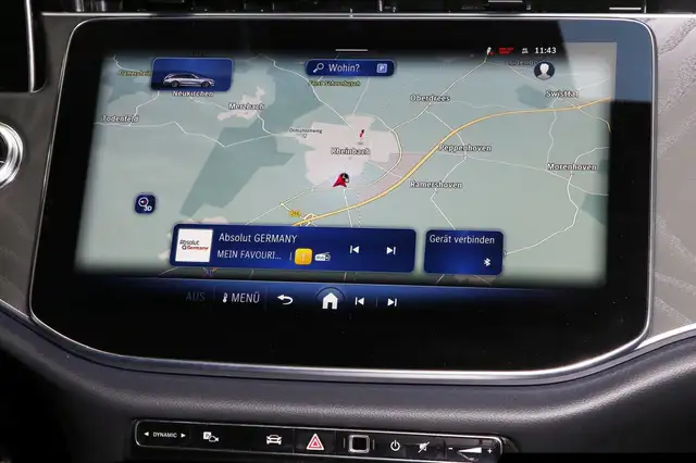 Mercedes-Benz E-Class view 11