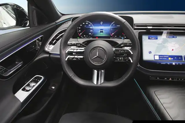 Mercedes-Benz E-Class view 12