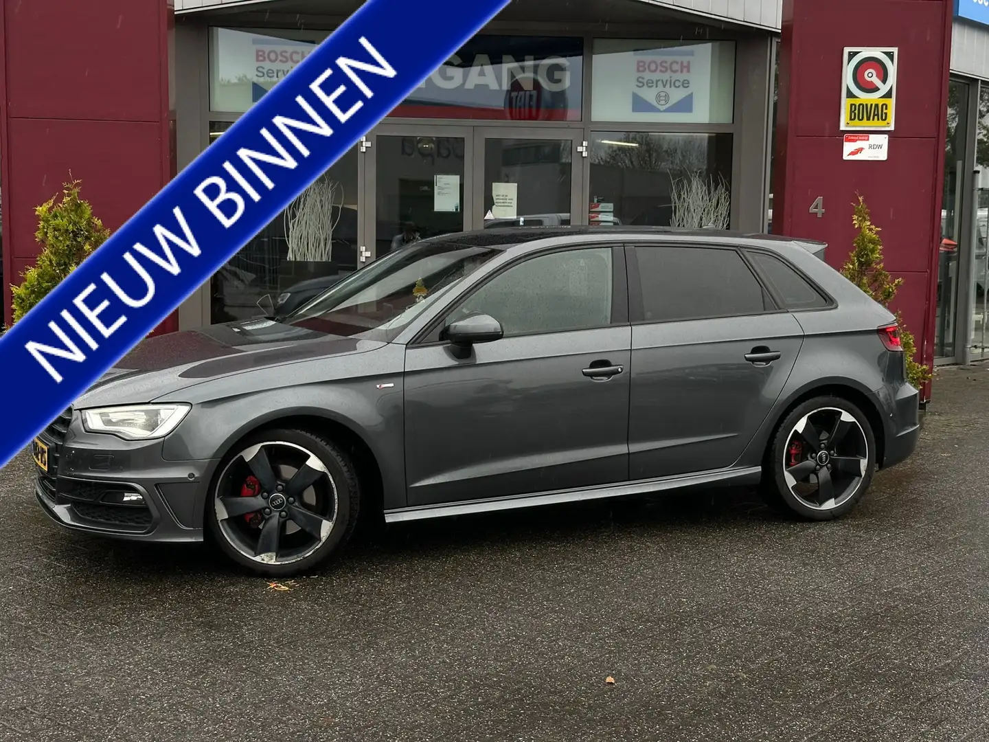 Audi A3 Sportback 1.4 TFSI Pro Line plus | Pano | ACC Grijs - 1