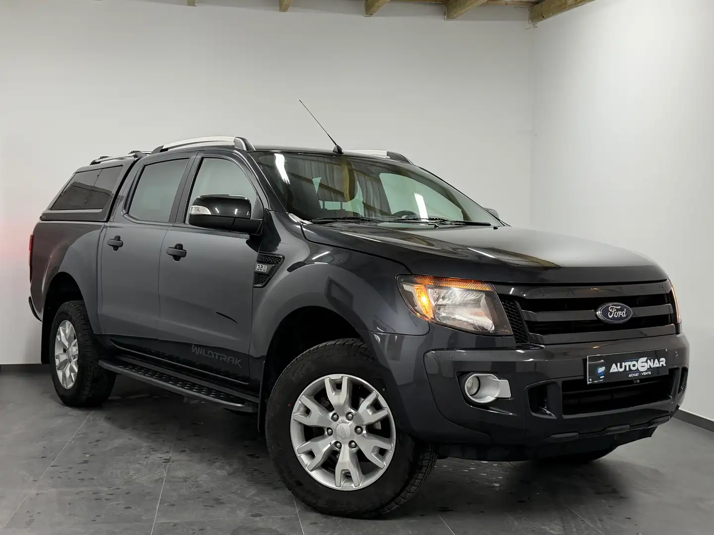 Ford Ranger 3.2 TDCi - Airco - Navi - Boite Auto - Camera Gris - 1