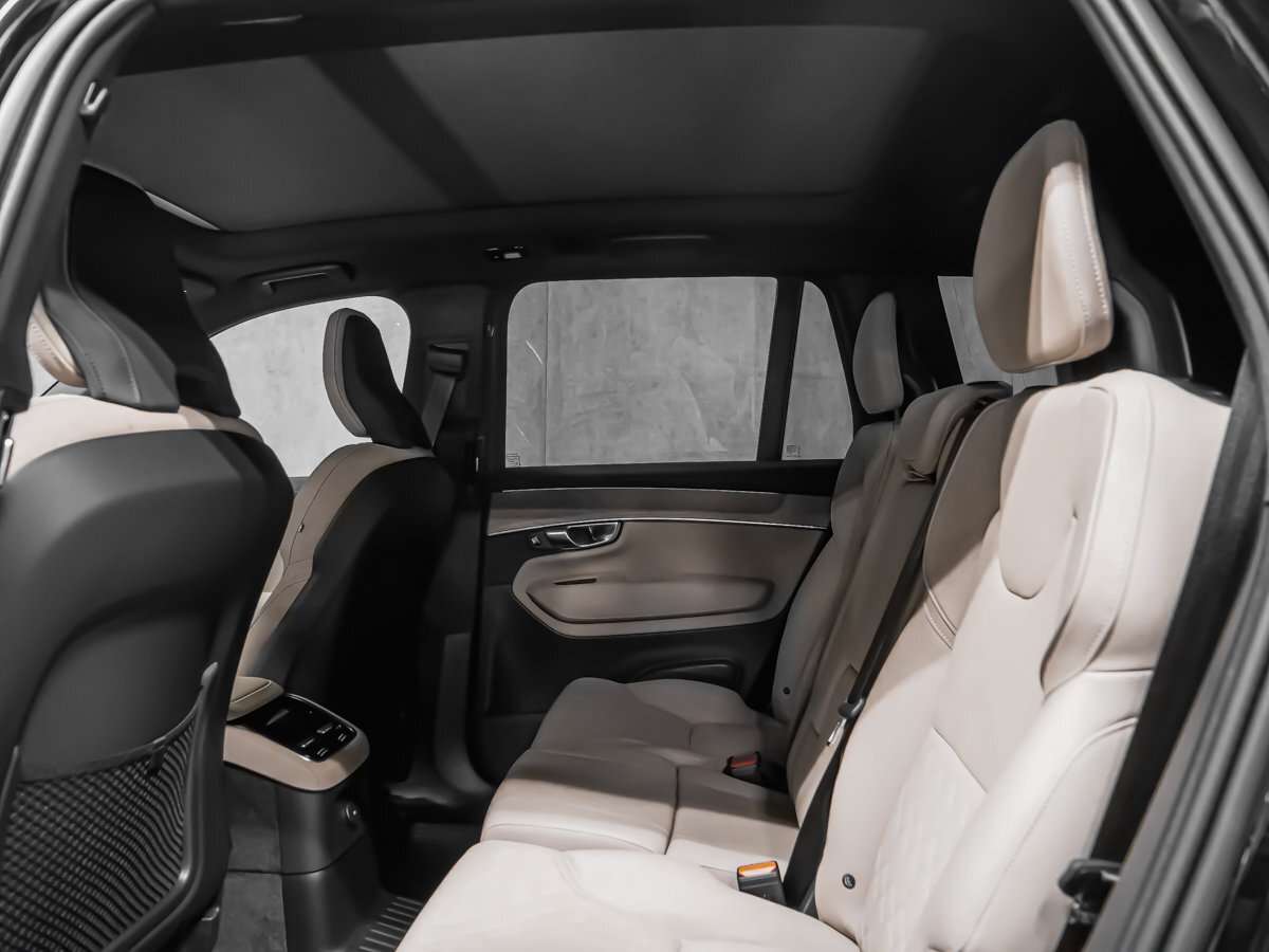2026 Volvo XC90 Plus 7-Seater (Dark Theme) thumb 12
