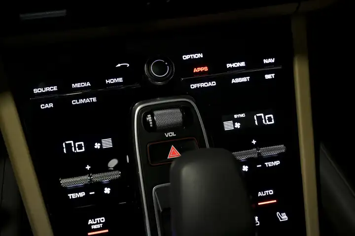 Porsche Cayenne Coupé Turbo S E-Hybrid 4.0 2022, foto 35