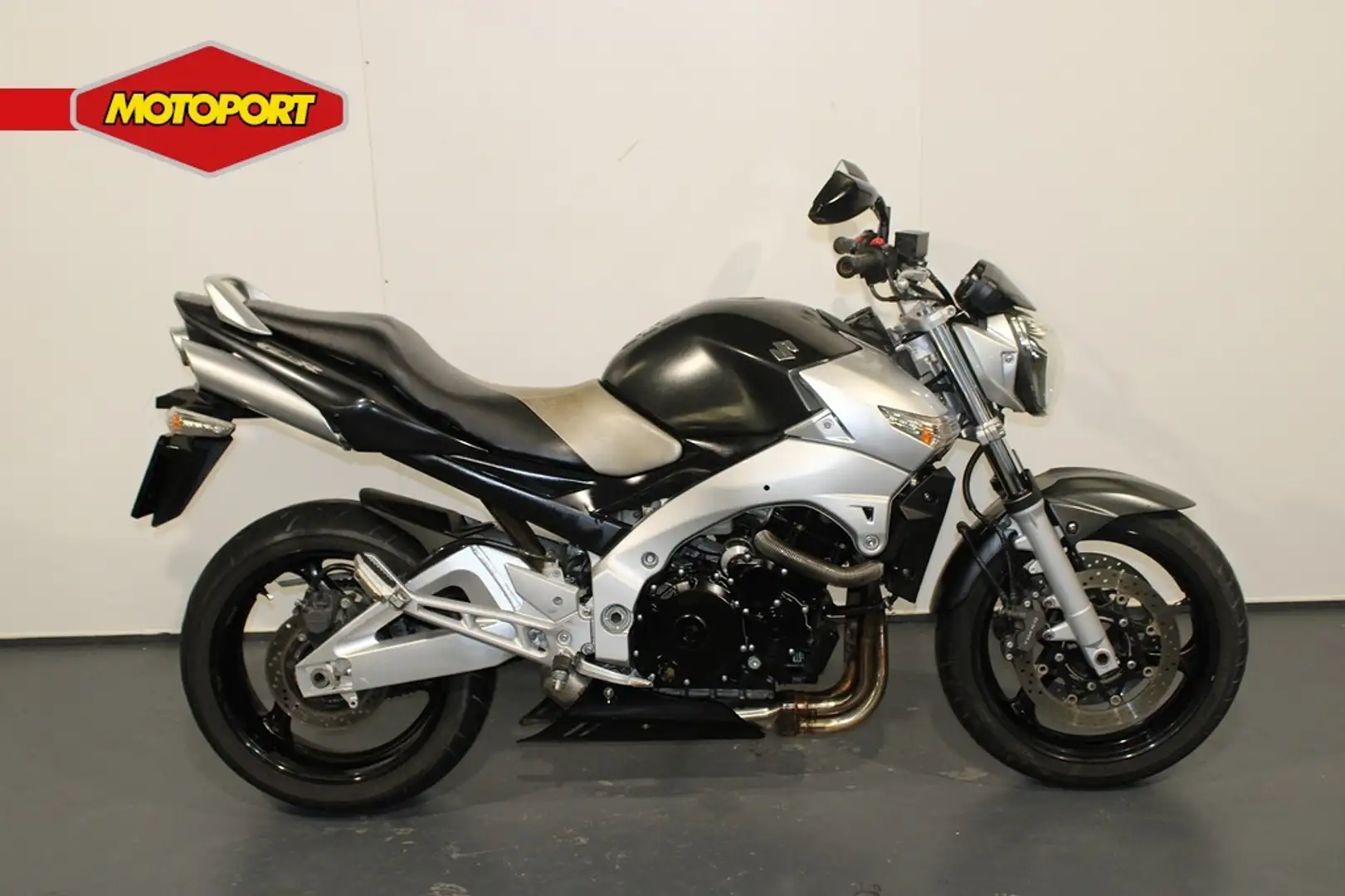 Suzuki GSR 600 Blauw - 1