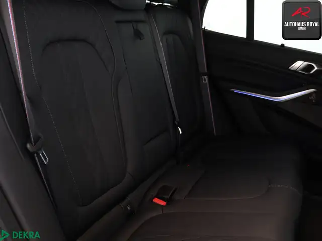 BMW X5 view 13