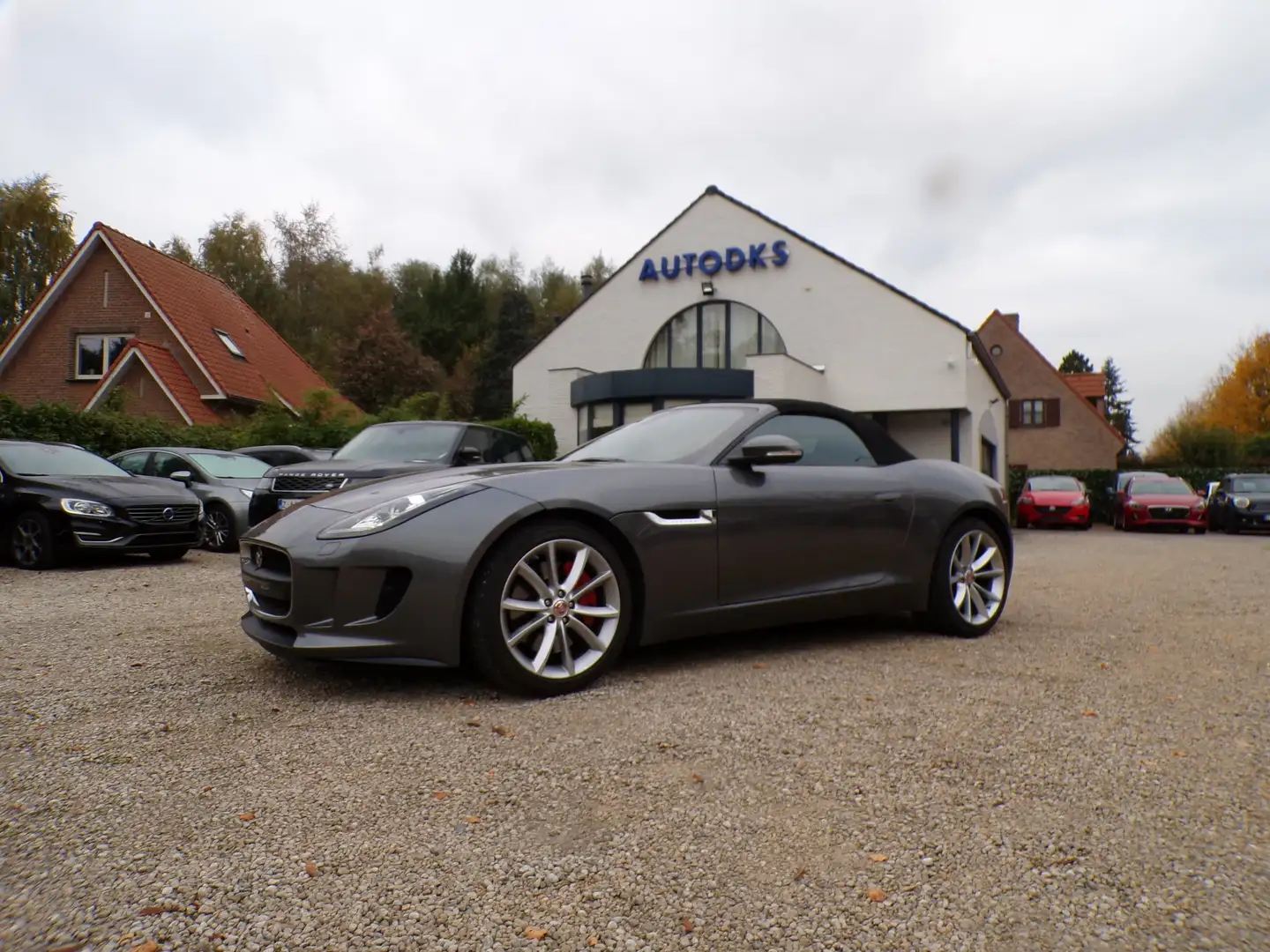 Jaguar F-Type F-Type Cabriolet Aut. R-Dynamic 26.900km!!!! 340pk Grijs - 2