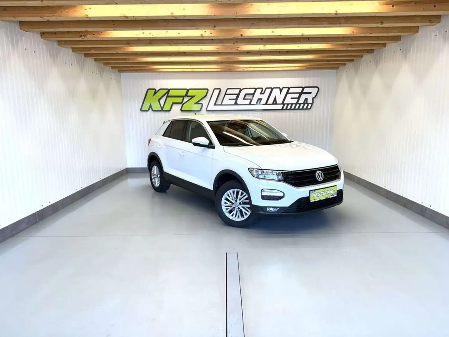 Volkswagen T-Roc 1,6 TDI ''SITZH*NAVI*CARPLAY*PDC'' Weiß - 1
