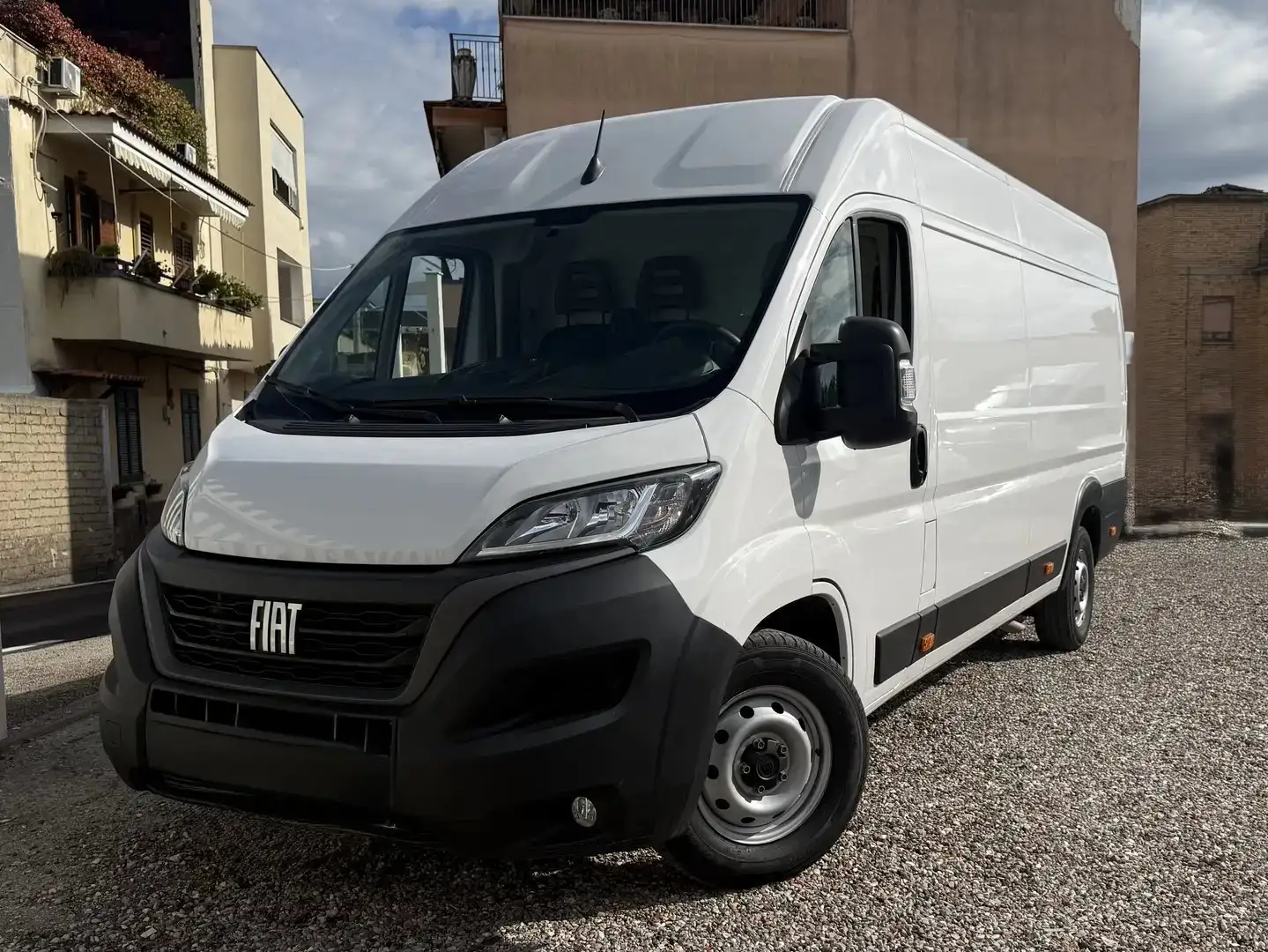 Fiat Ducato Fiat Ducato Maxi 35 L4H2 2.2 MJT³ 140CV Blanc - 1