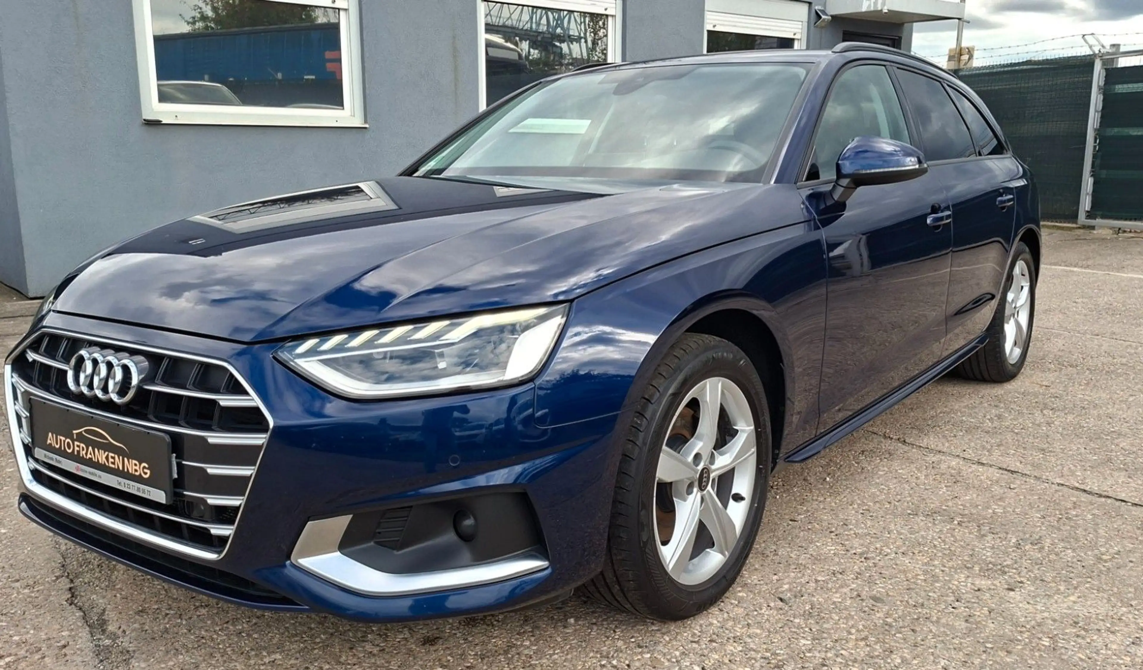 Audi A4 Avant 35 TDI advanced/MATRIX/ — photo 2