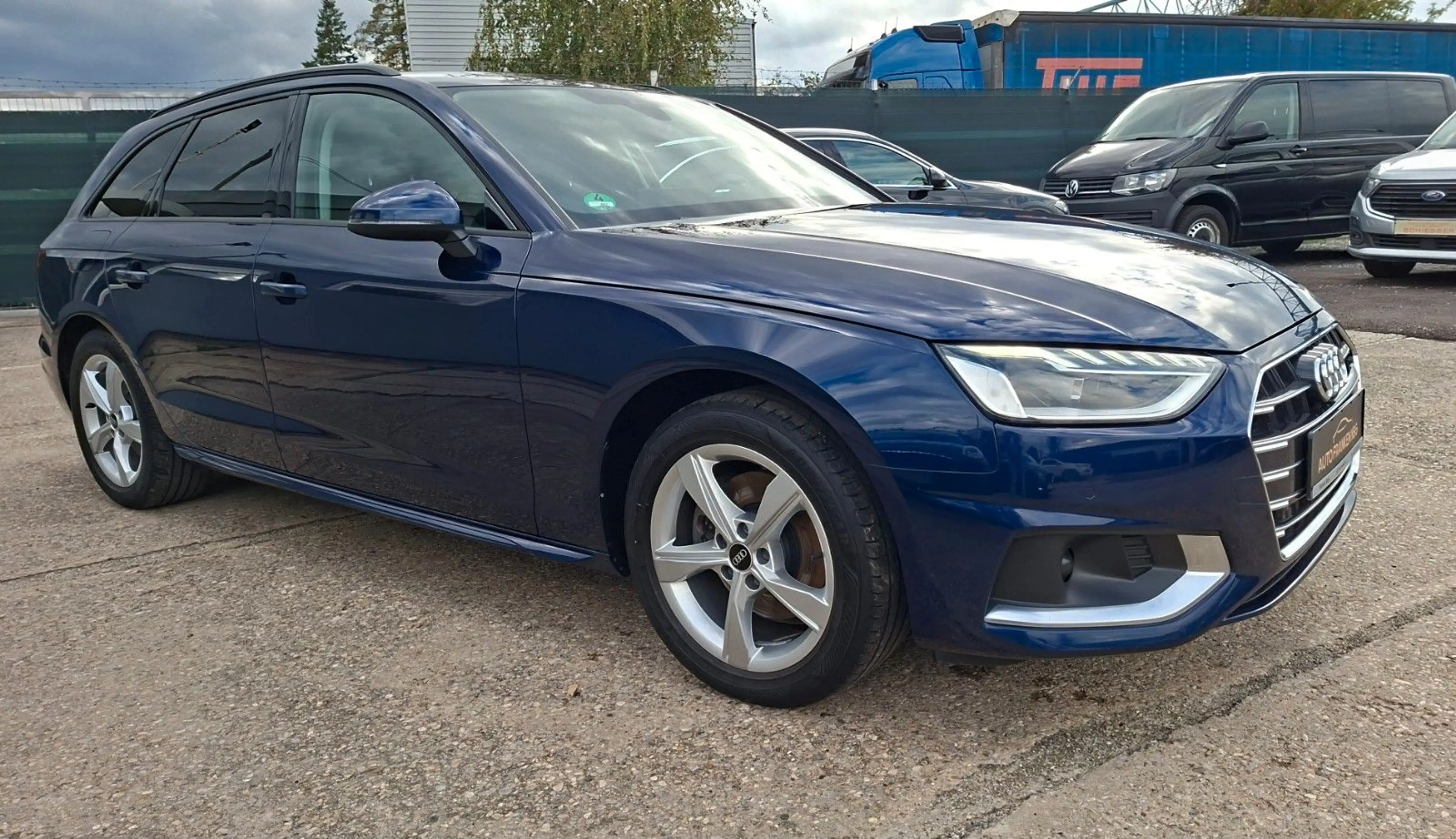 Audi A4 Avant 35 TDI advanced/MATRIX/ — photo 3
