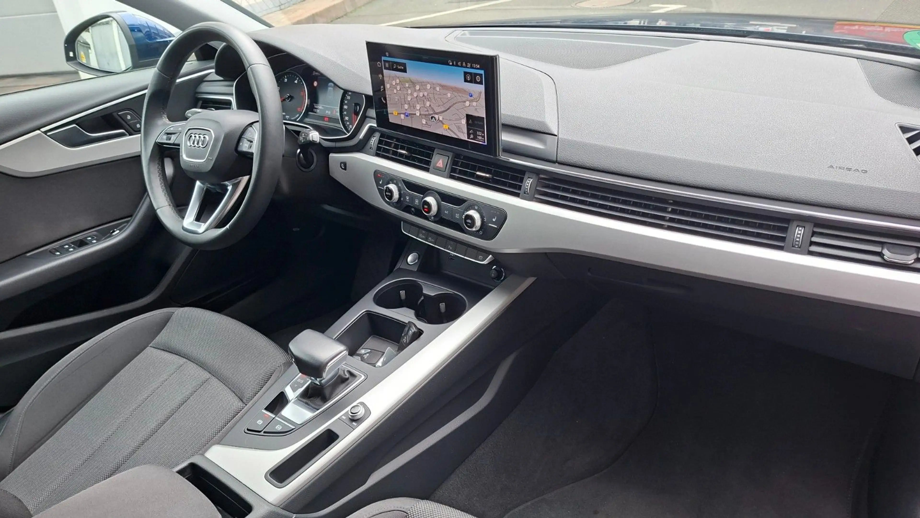Audi A4 Avant 35 TDI advanced/MATRIX/ — photo 11