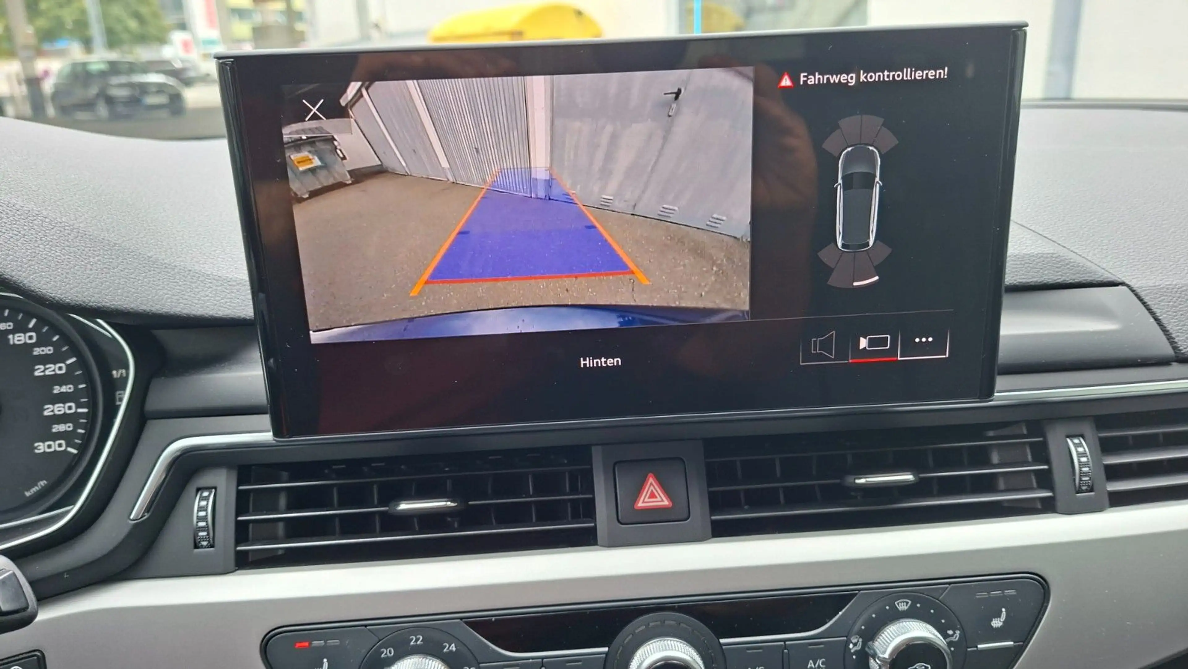 Audi A4 Avant 35 TDI advanced/MATRIX/ — photo 15