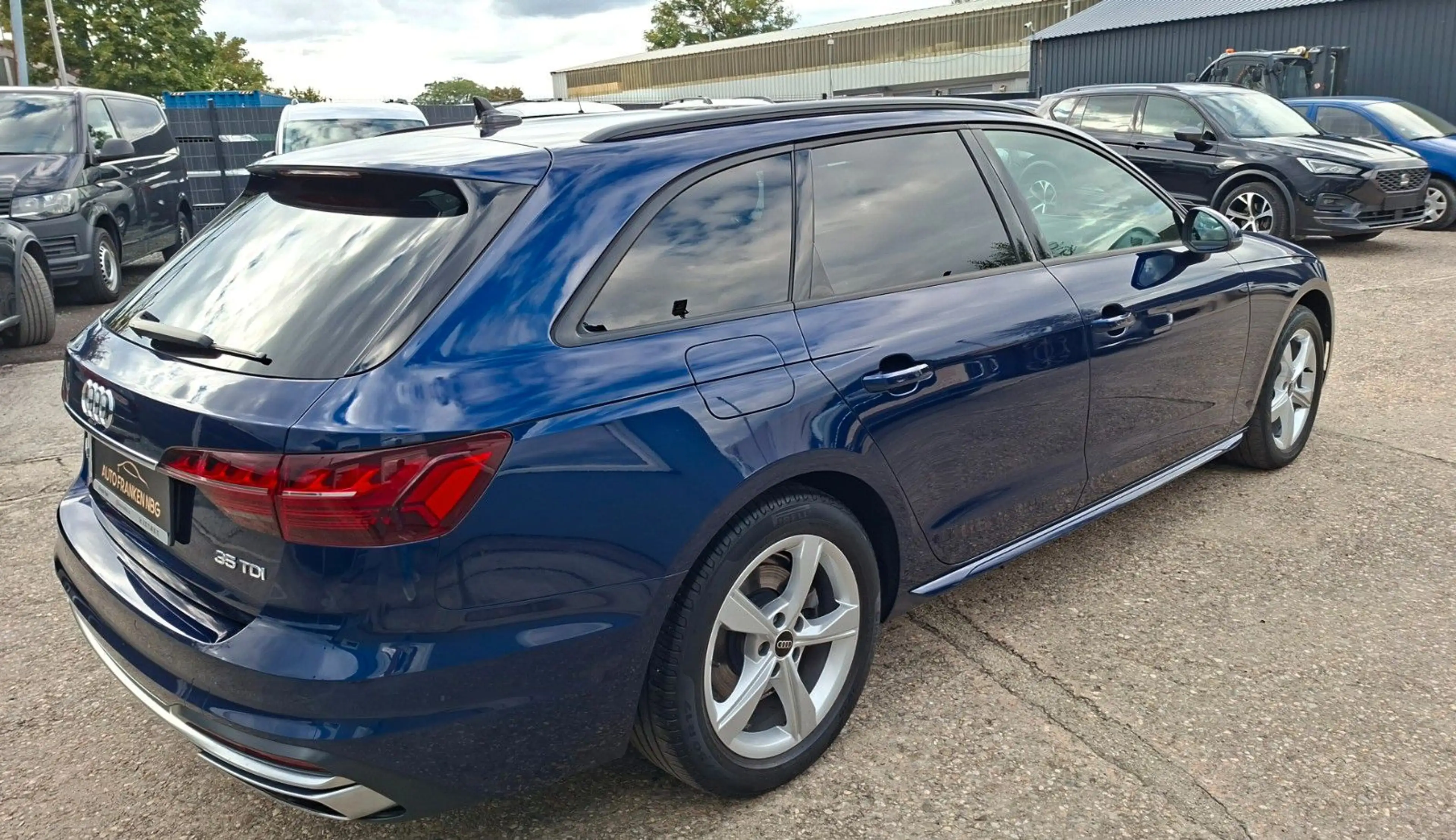 Audi A4 Avant 35 TDI advanced/MATRIX/ — photo 7