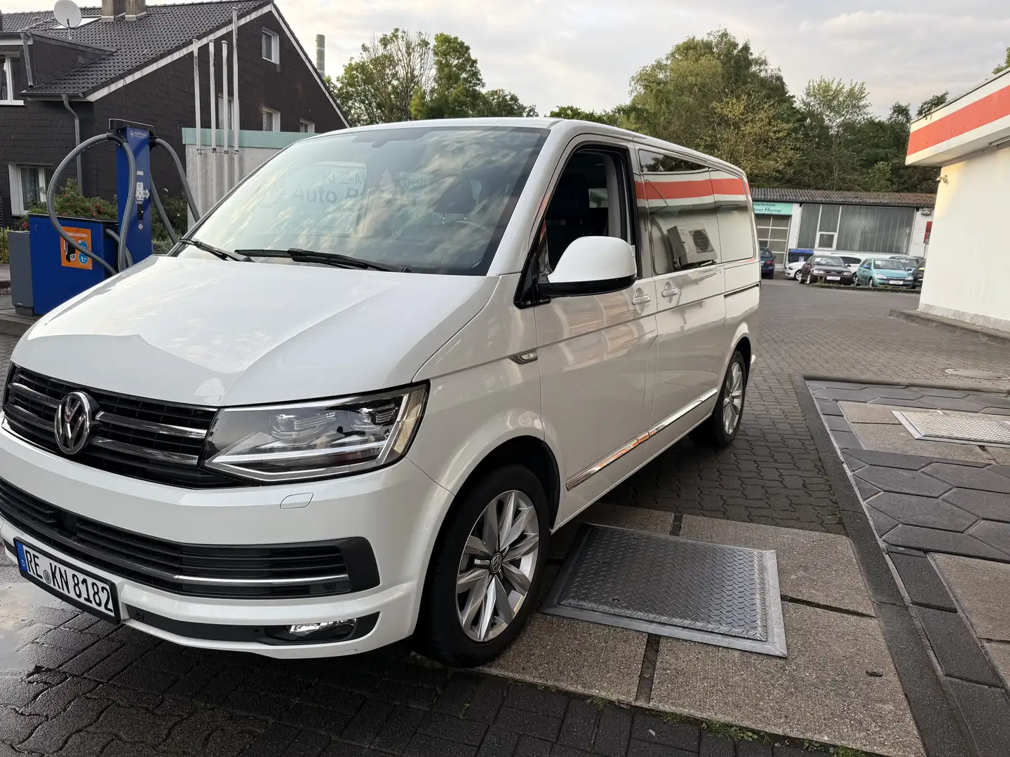 Volkswagen T6 Multivan 2x Schiebtüre Vollaustattung Schiebedach - 1