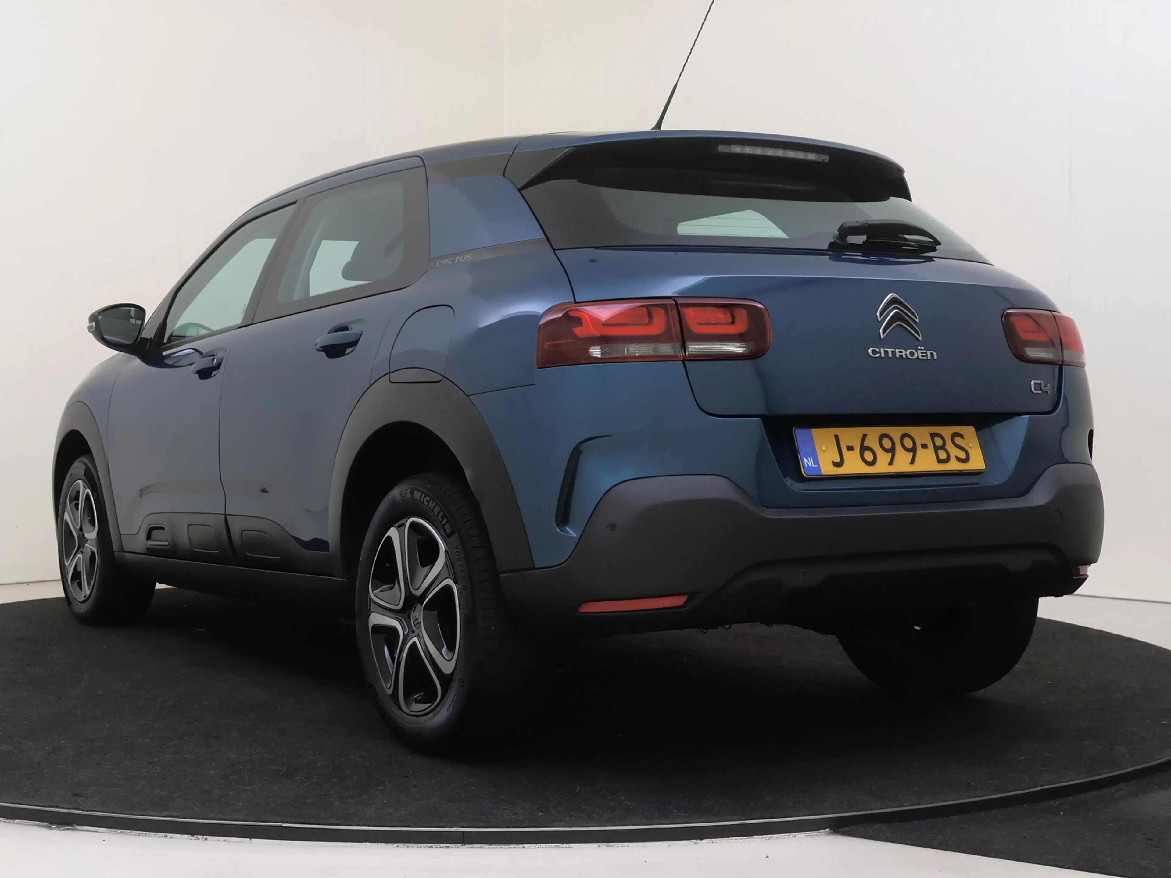 Citroen C4 Cactus 1.2 PureTech Business — photo 4