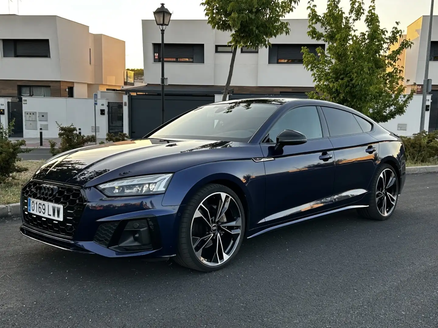 Audi A5 Sportback 40 TDI Black line quattro S tronic Azul - 2