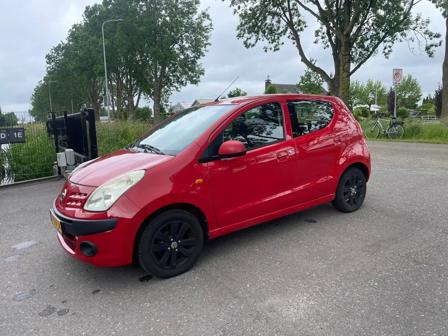 Nissan Pixo 1.0 Look AIRCO - LAGE KILOMETERS Rood - 2