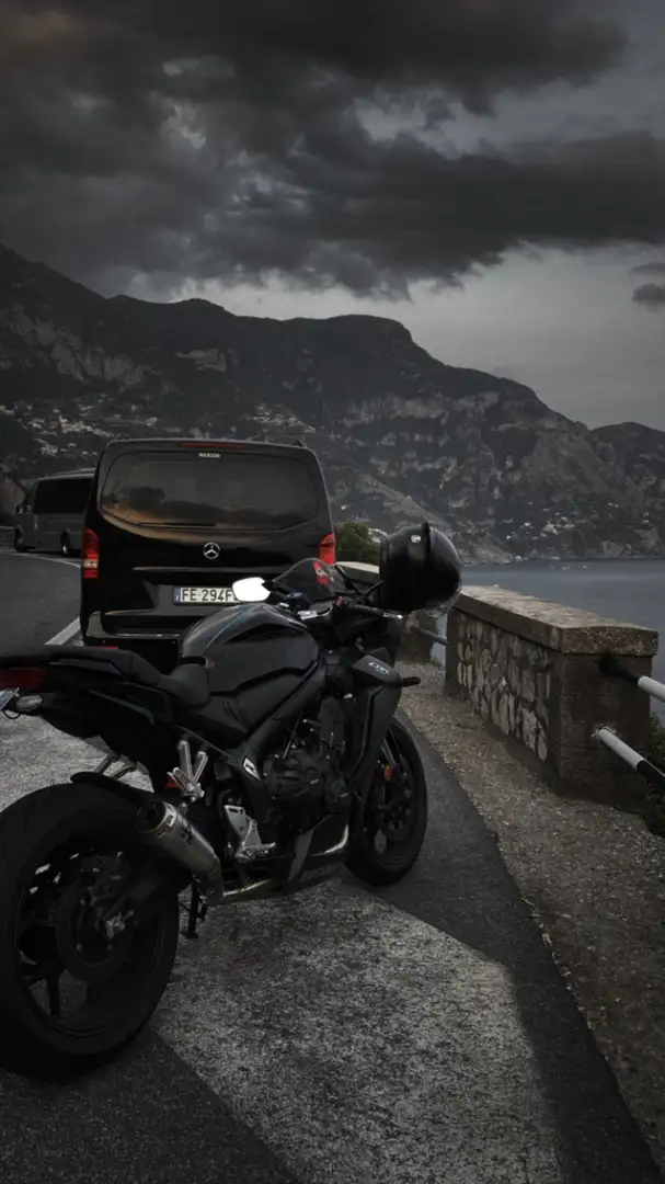 Honda CBR 650 Bleu - 2