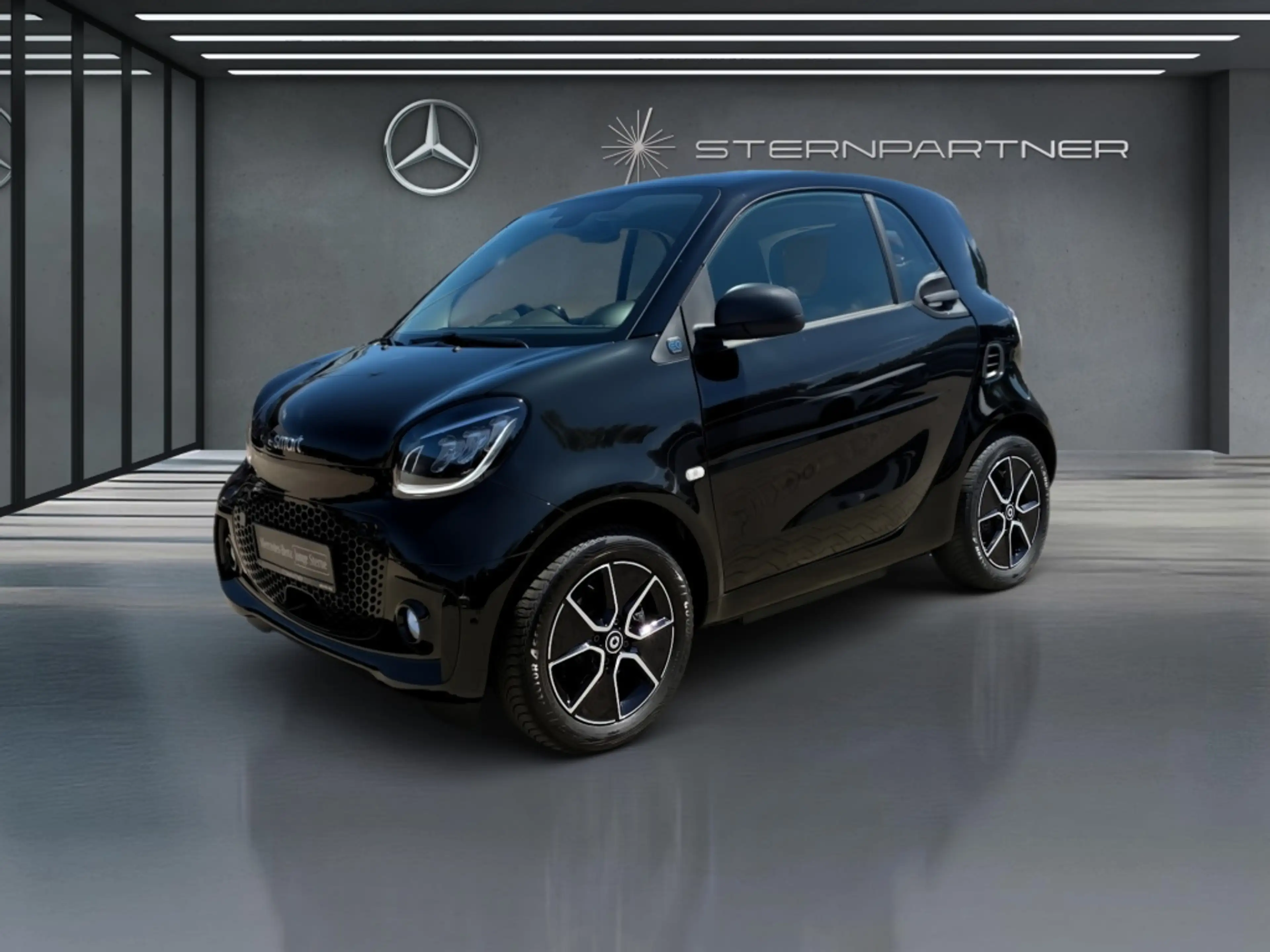 smart forTwo EQ Exclusive 22KW LeasAb239€net0Anz