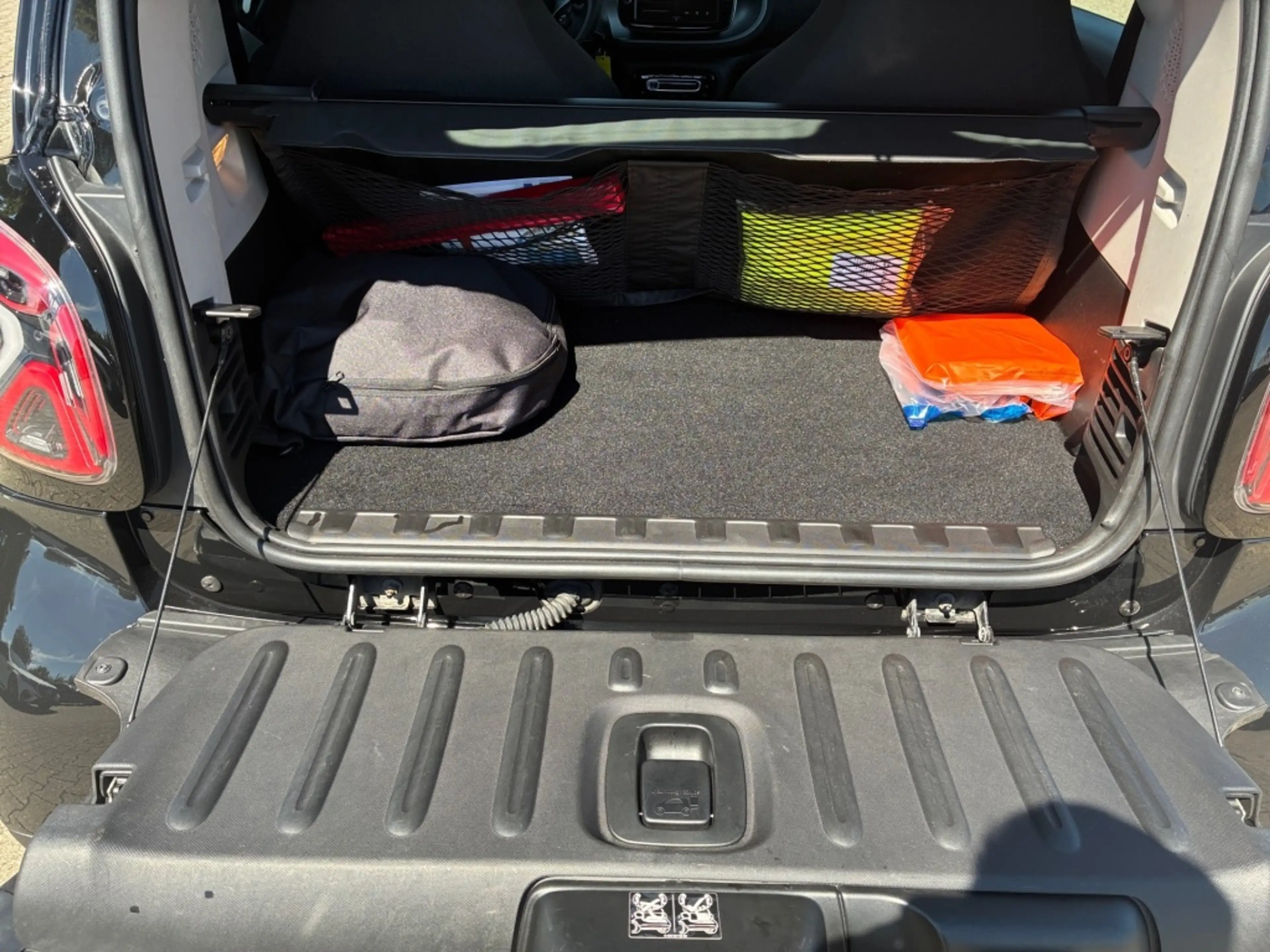 smart forTwo EQ Exclusive 22KW LeasAb239€net0Anz — photo 11