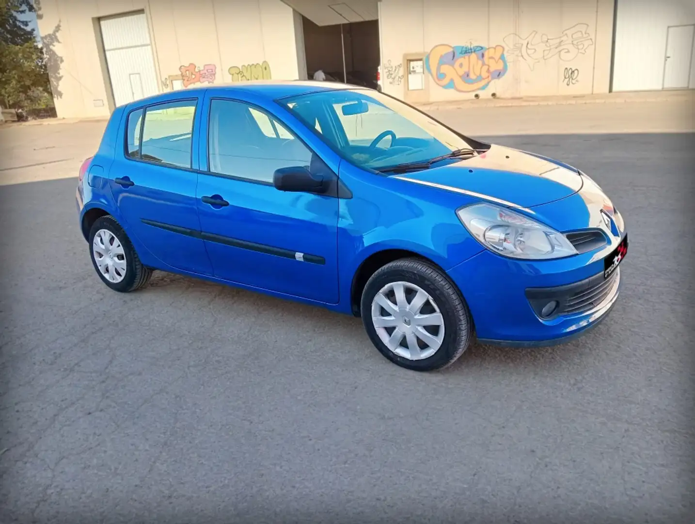 Renault Clio 1.5DCI Authentique Azul - 2