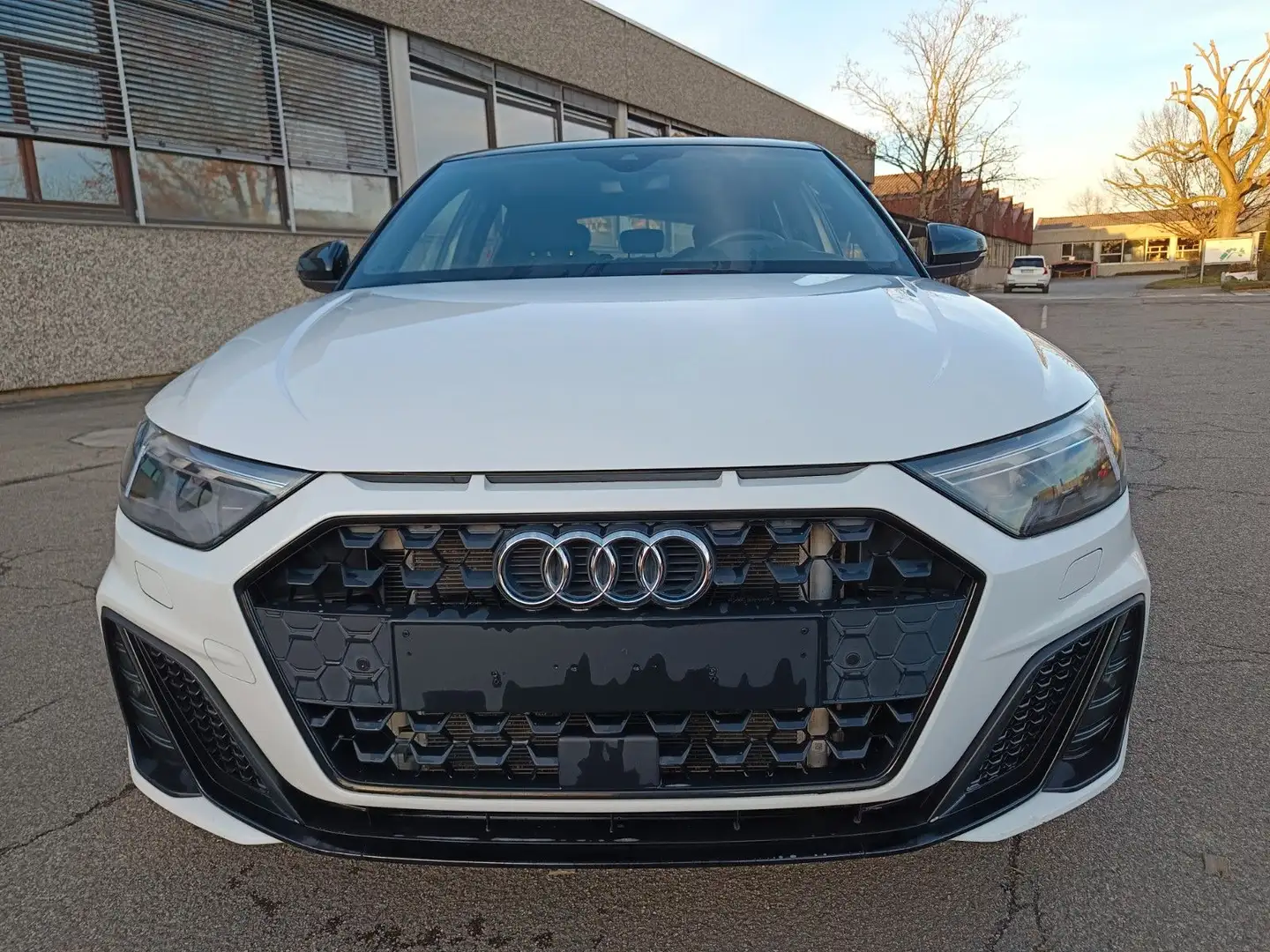 Audi A1 Sportback 30 TFSI S line Weiß - 2