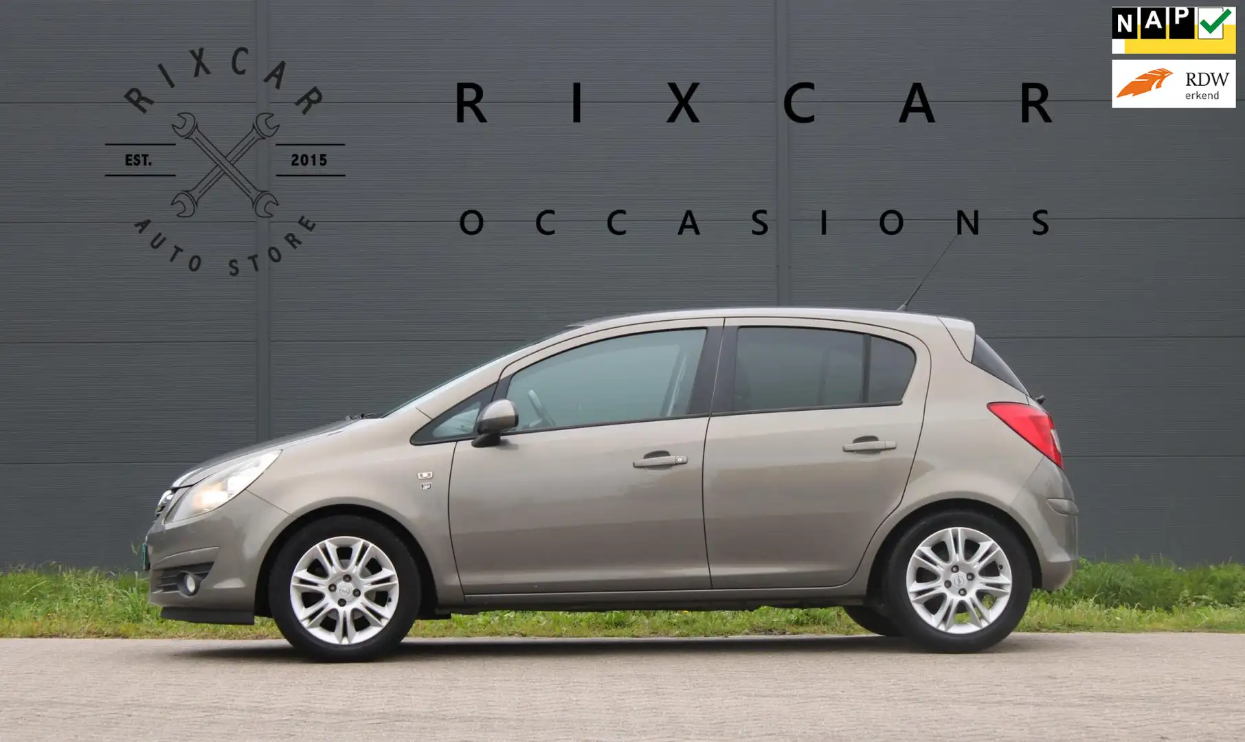 Opel Corsa 1.2-16V '111' Edition Airco Cruise GetintGlas !!NI Brun - 1