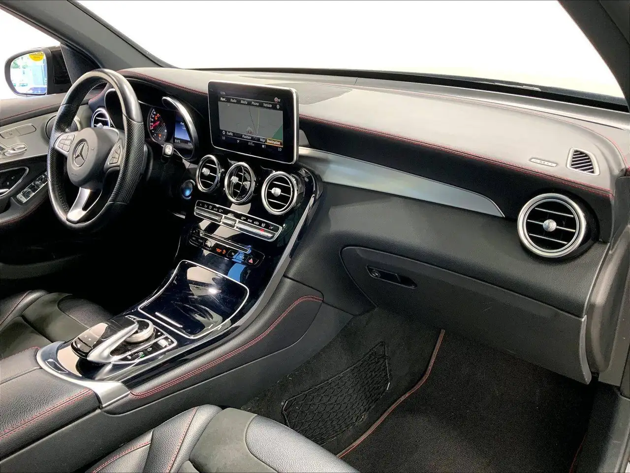 Mercedes-Benz GLC fotografie Mercedes-Benz GLC