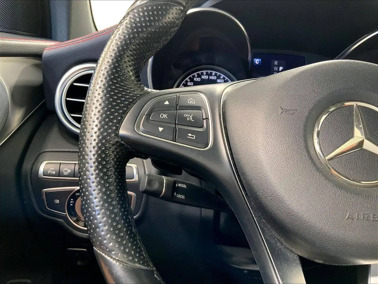 Mercedes-Benz GLC fotografie Mercedes-Benz GLC