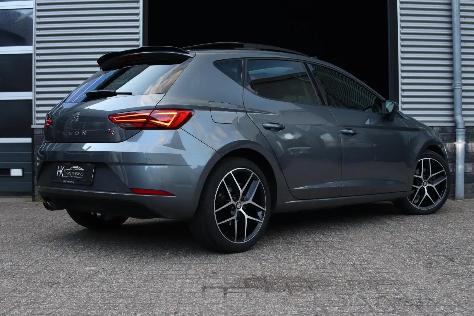 SEAT Leon FR 1.4 TSI |Pano|Klep|LED|Carplay|Navi| Grijs - 2