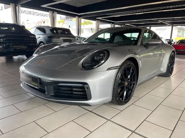 Porsche 992 Carrera Coupé SPORTABGAS BOSE 14WEGE CAM DAB