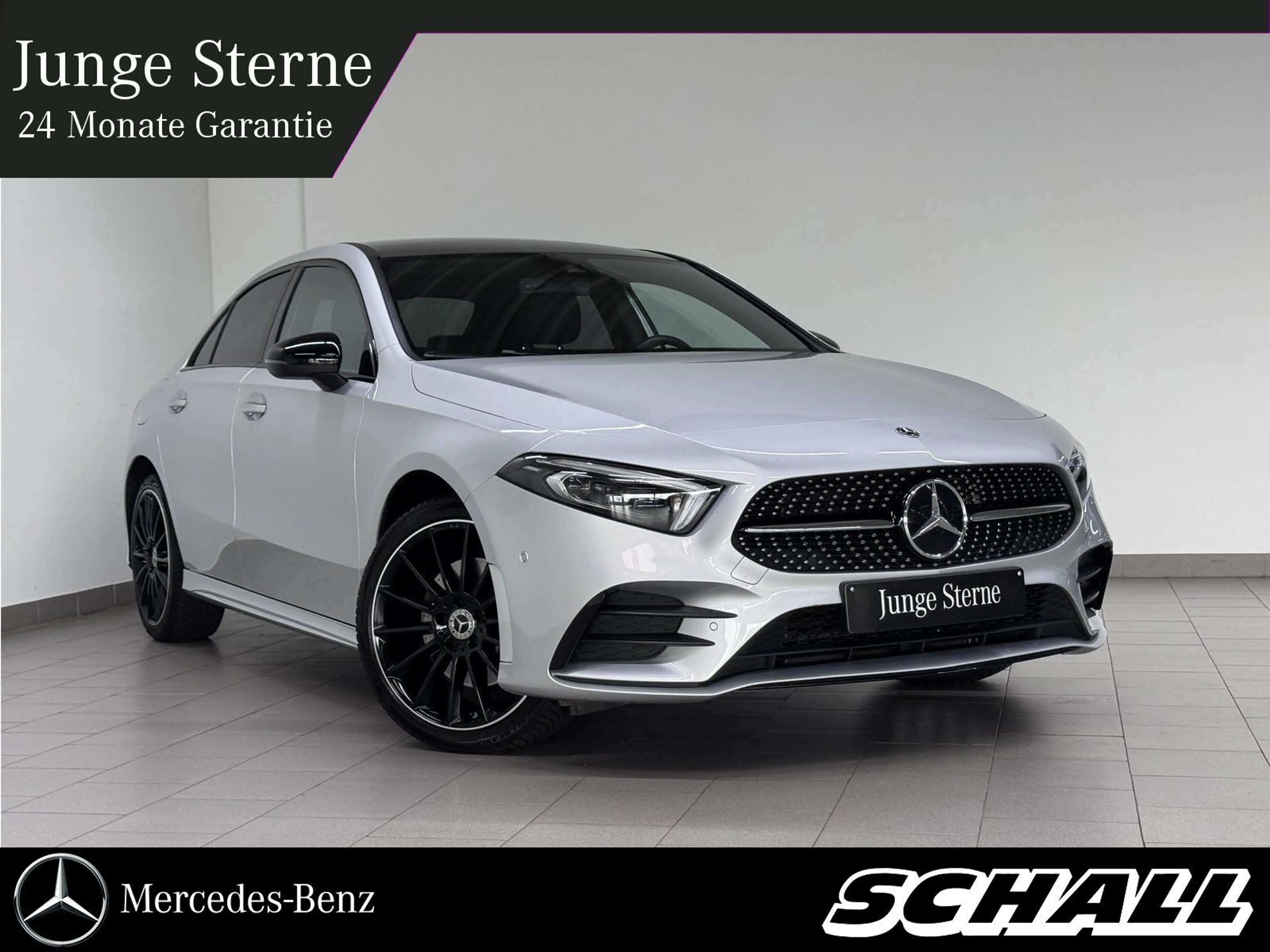 Mercedes-Benz A 250 e LIM AMG+NIGHT+PANO+AHK+KEY+MULTI-LED+KAM
