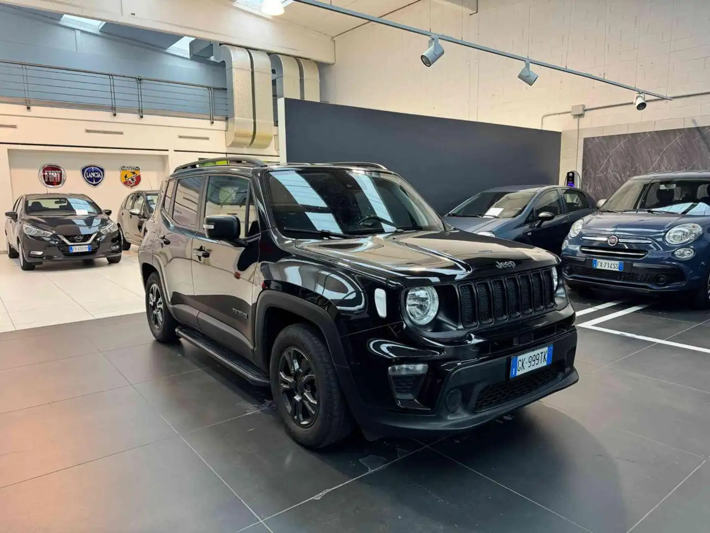 Jeep Renegade 1.0 T3 Longitude + GANCIO TRAINO + PEDANE Noir - 1
