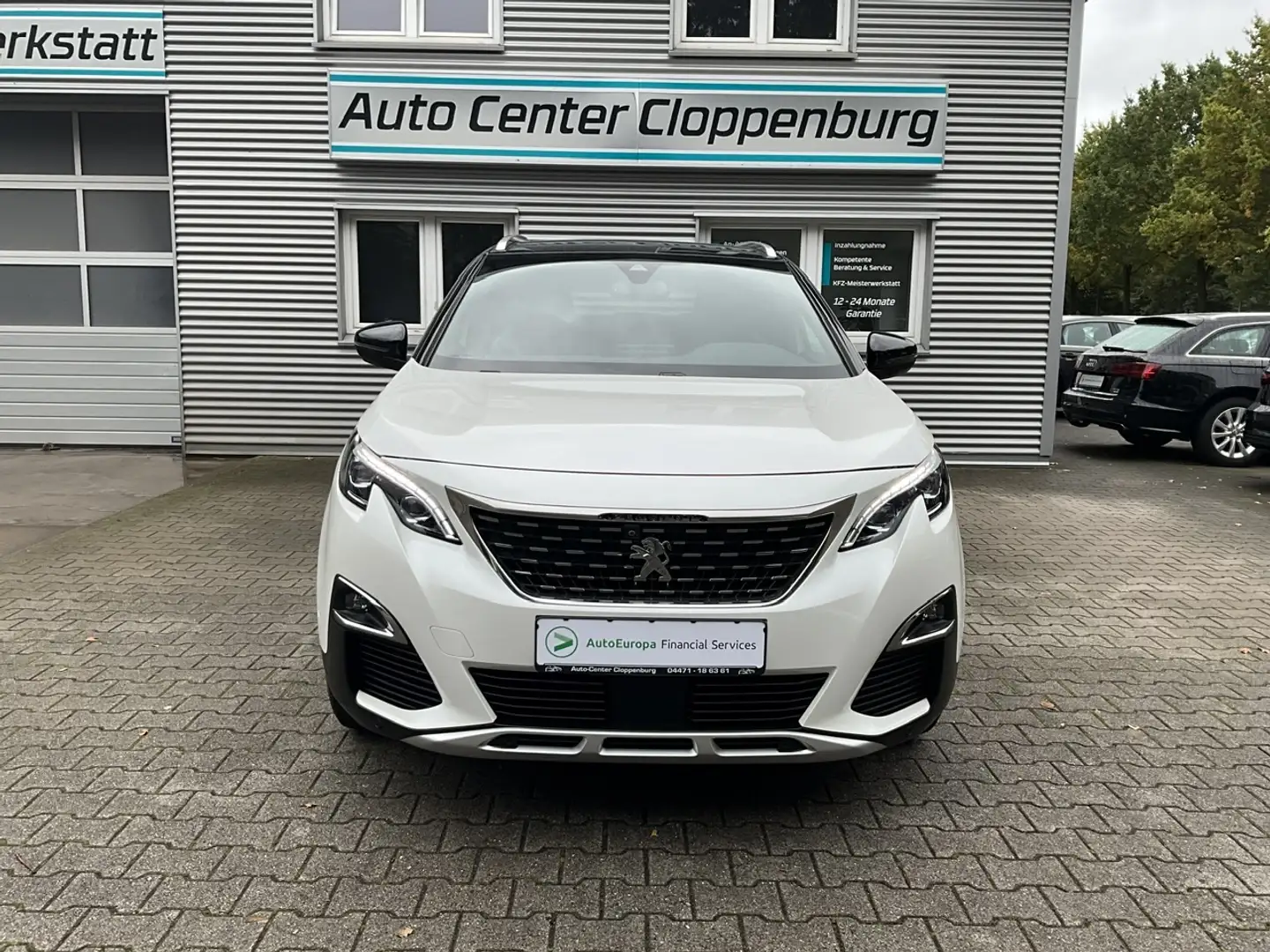 Peugeot 3008 1,6 PureTech "Allure" GT-Line Automatik Weiß - 2