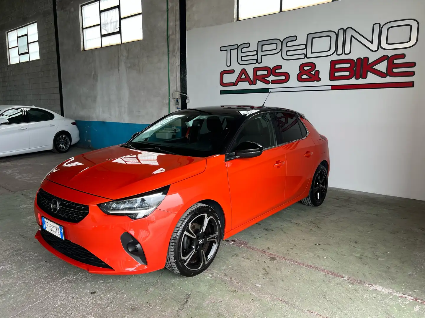 Opel Corsa 1.2 ELEGANCE s&s 75cv Arancione - 1