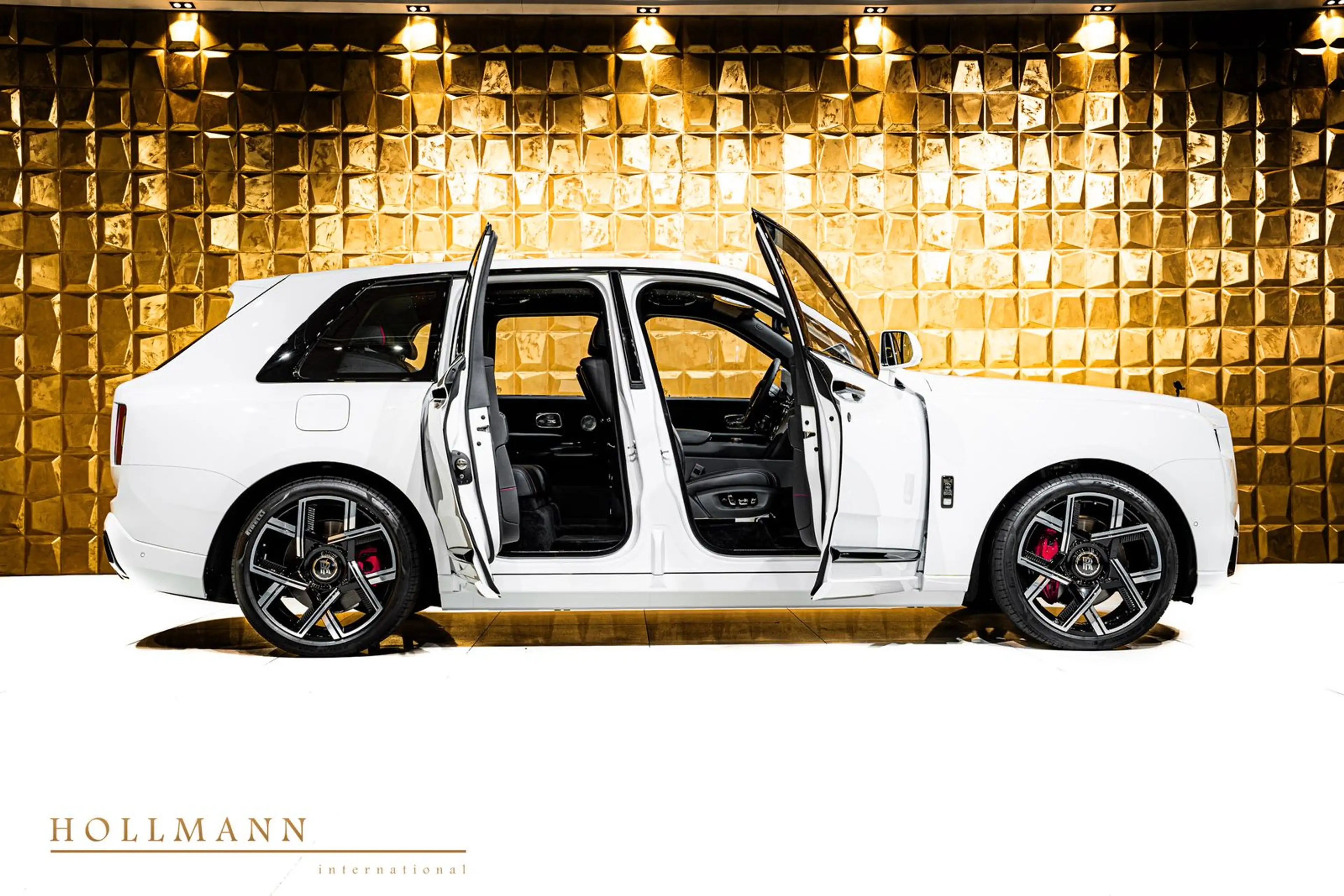 Rolls-Royce Cullinan SERIES II + BLACK BADGE + STAR ROOF — photo 5
