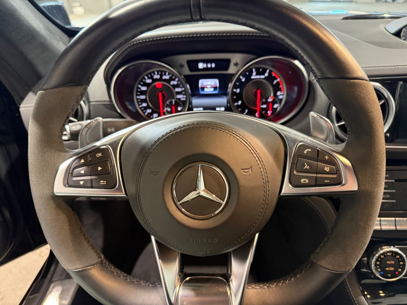 Mercedes-Benz SL 63 AMG . 2Hand,Magic Sky,Airscarf,etc. — photo 11